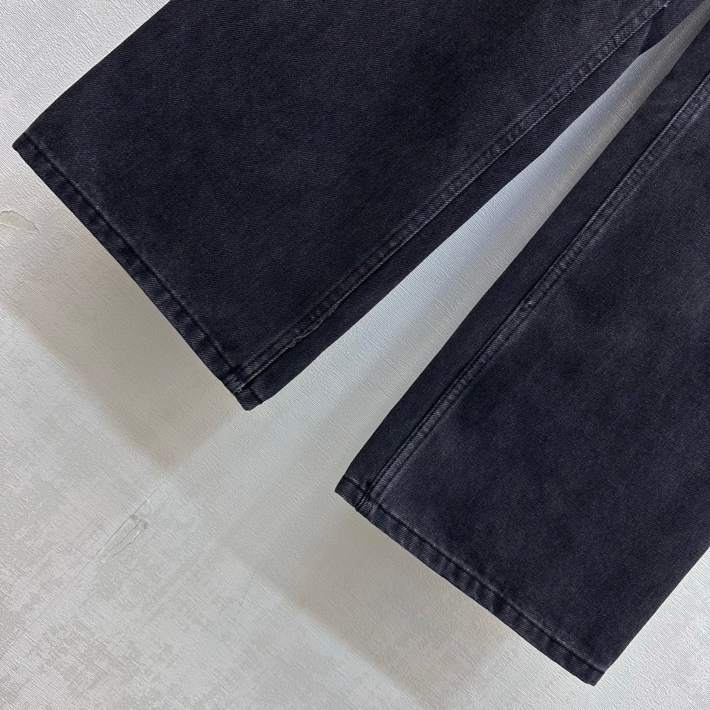 26 New Embroidered Straight-Leg Denim Trousers