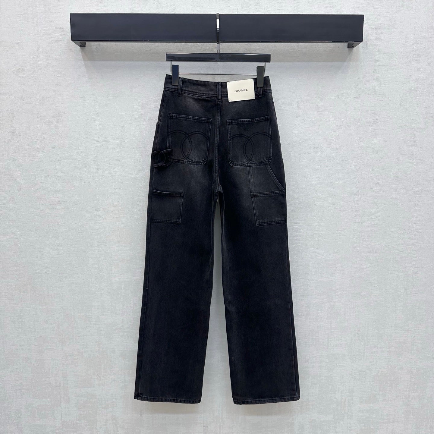 26 New Embroidered Straight-Leg Denim Trousers