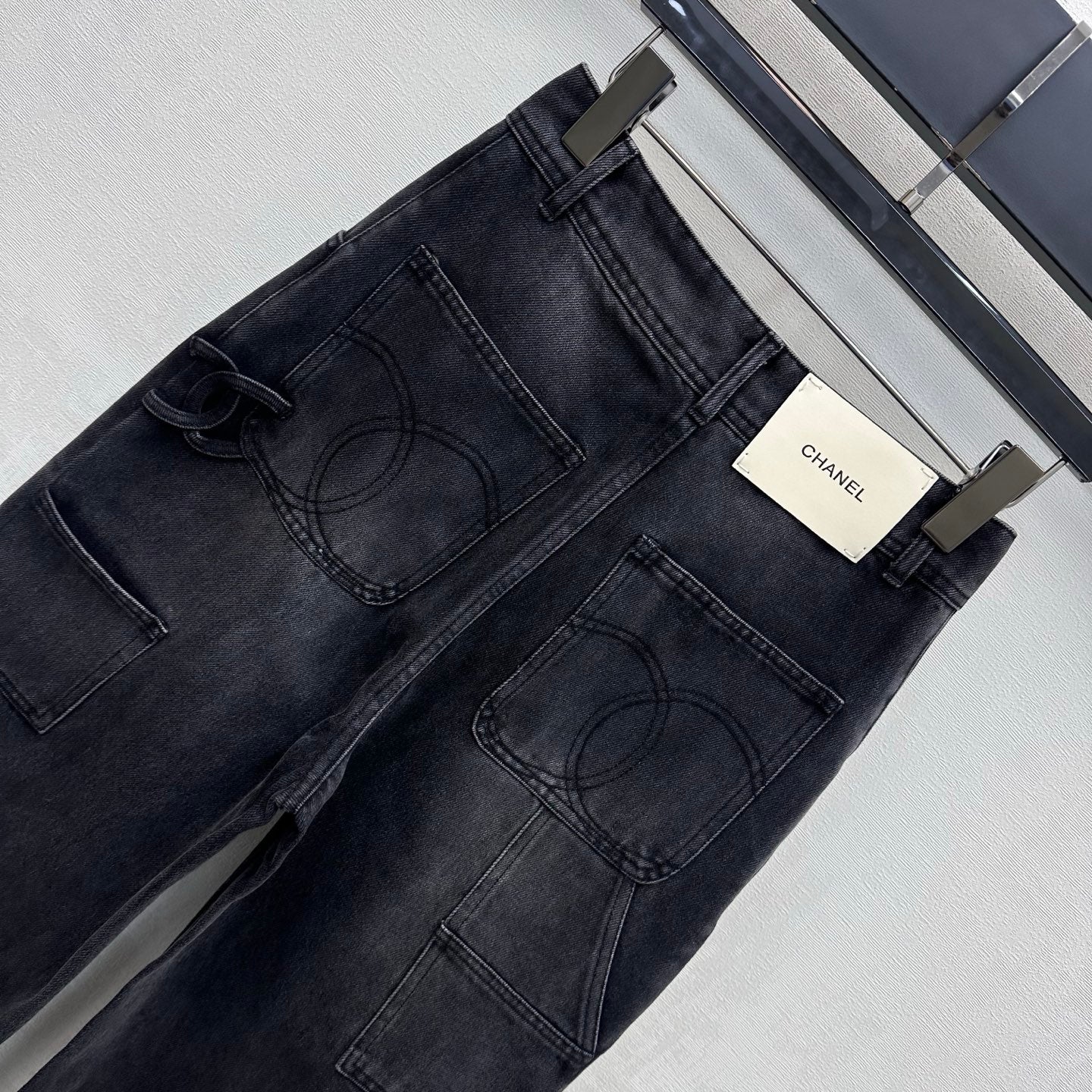 26 New Embroidered Straight-Leg Denim Trousers