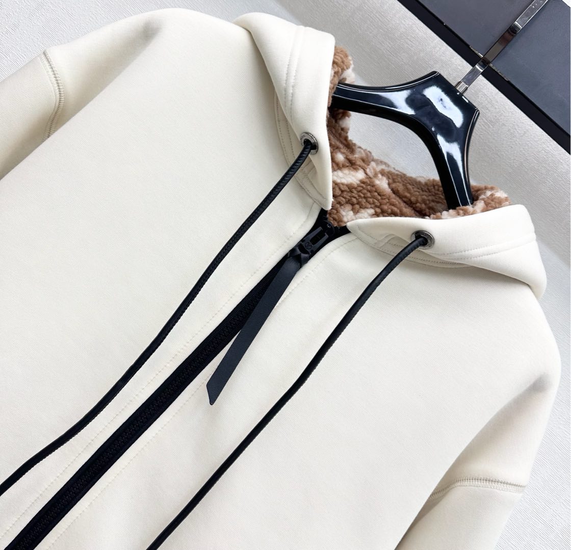 26 New Hooded Jacket