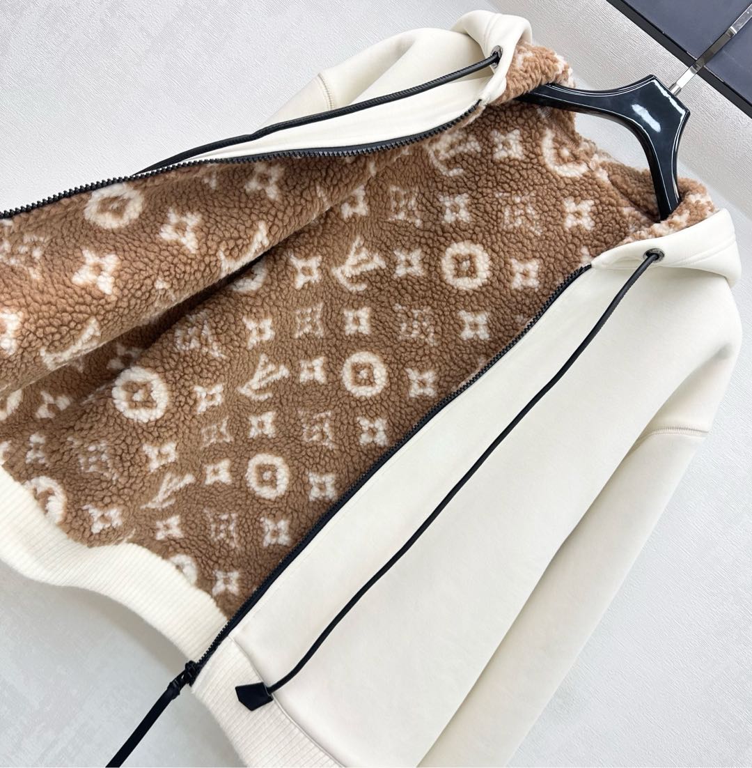 26 New Hooded Jacket