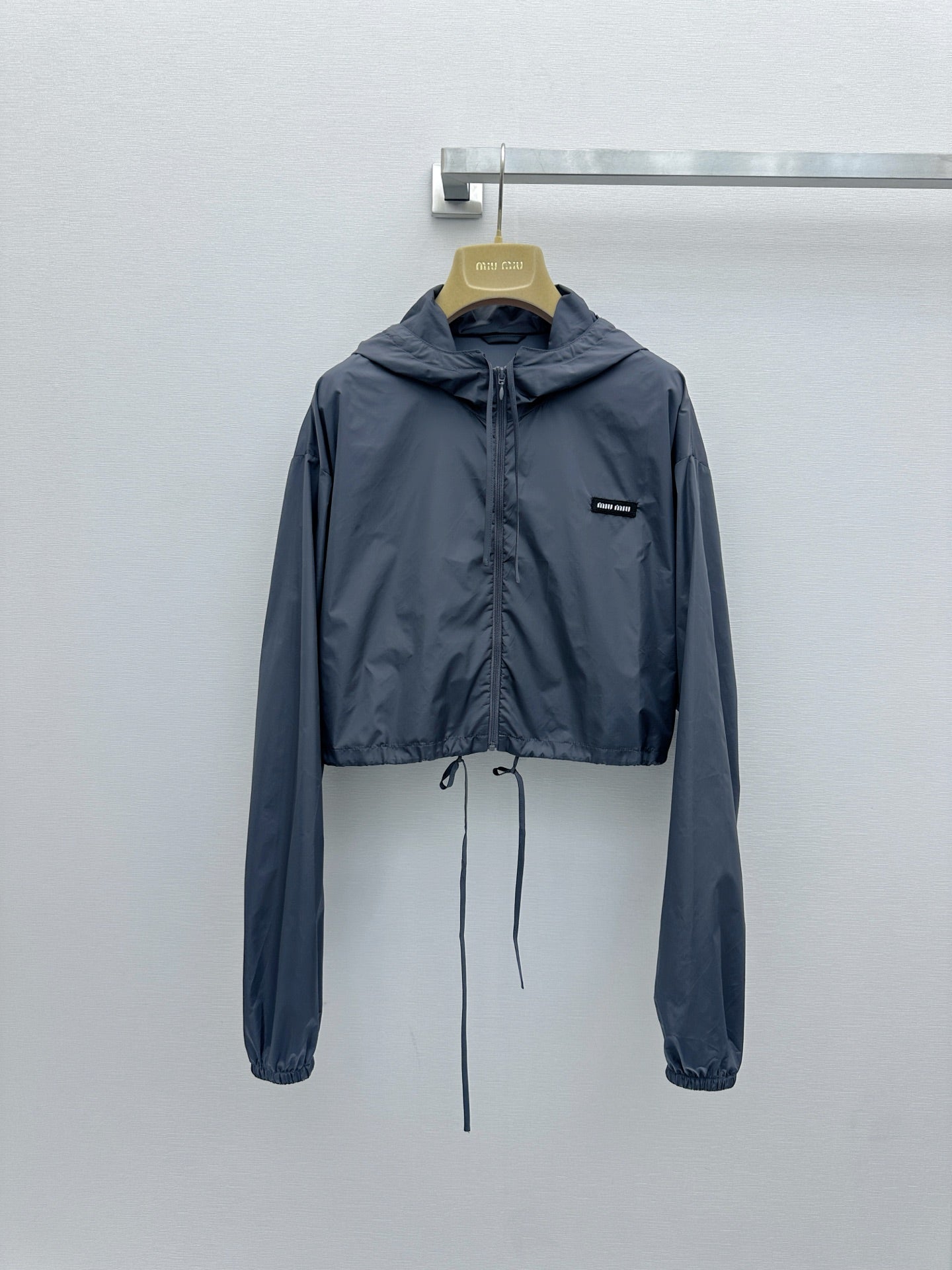 26FW Drawstring Hooded Nylon Jacket
