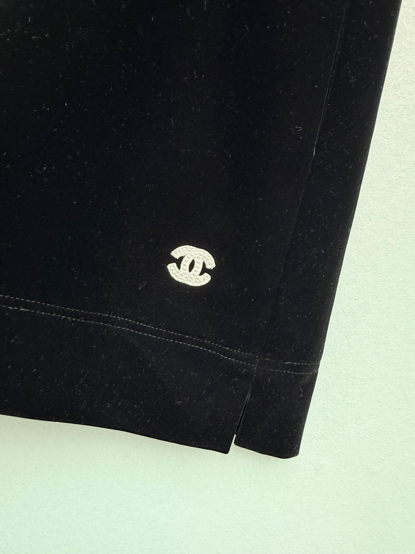 26FW New Black Velvet Elastic Waist Casual Shorts