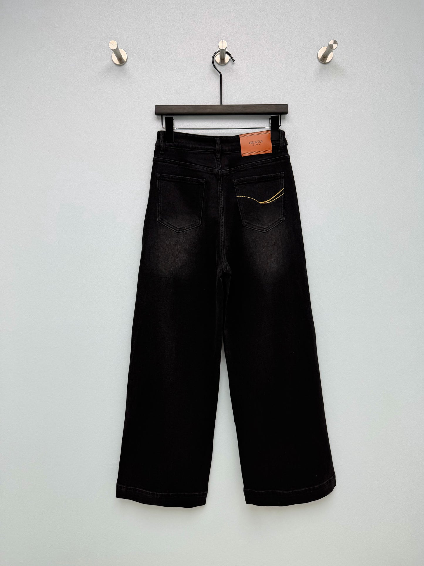 26FW New Distressed Wide-Leg Jeans