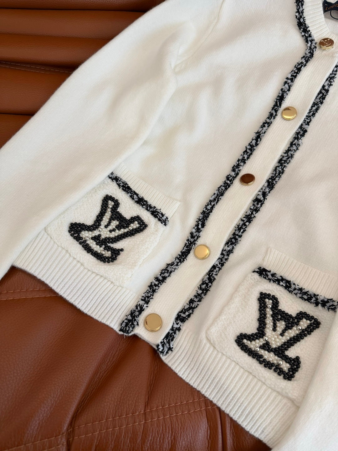 26fw New Style 3D Beaded Logo Decorated Cardigan