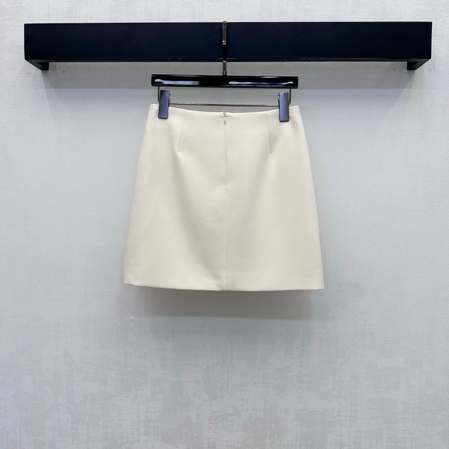 26FW New Metal Buckle Mini Skirt