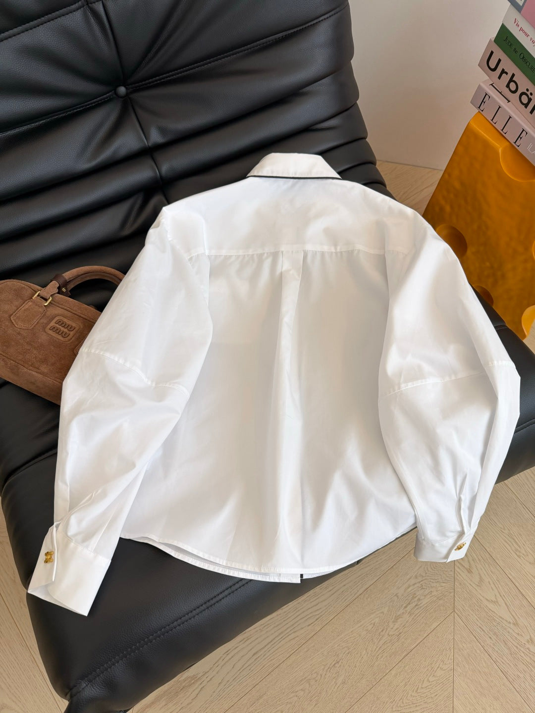 26FW New Shirt with Small Gold Buckle Detail