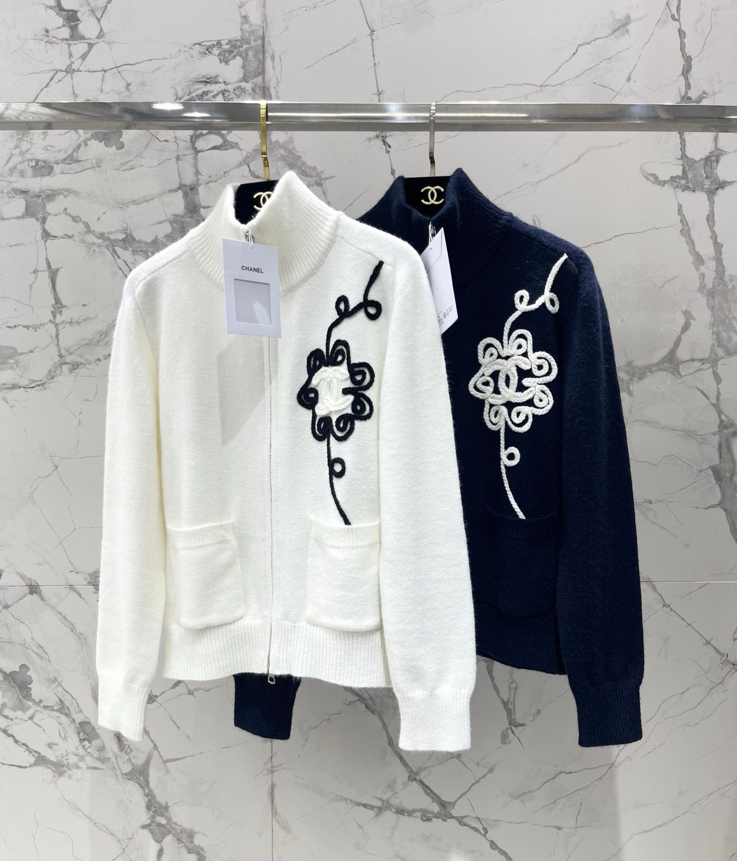 26FW New 3D Floral Cardigan