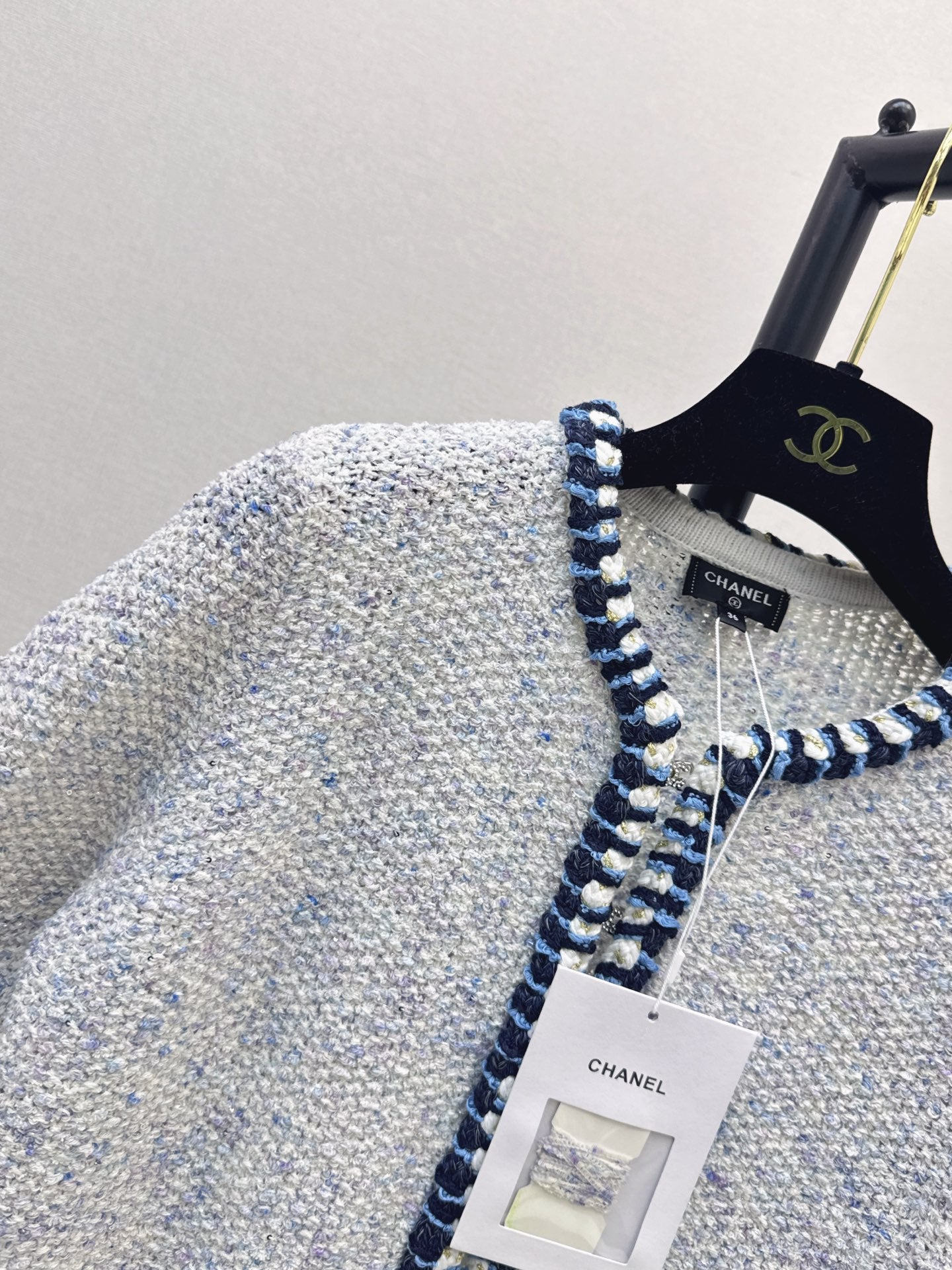 26FW New Blue and White Knit Cardigan