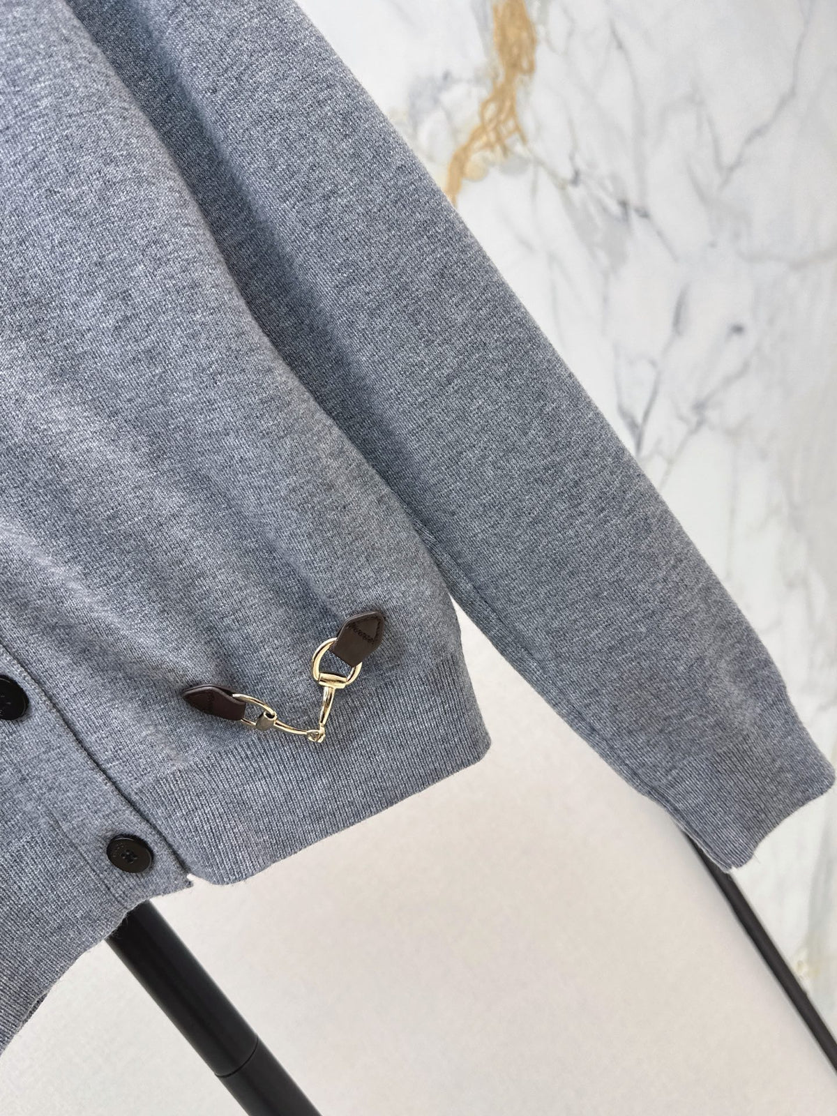 26FW New V-Neck Knit Cardigan
