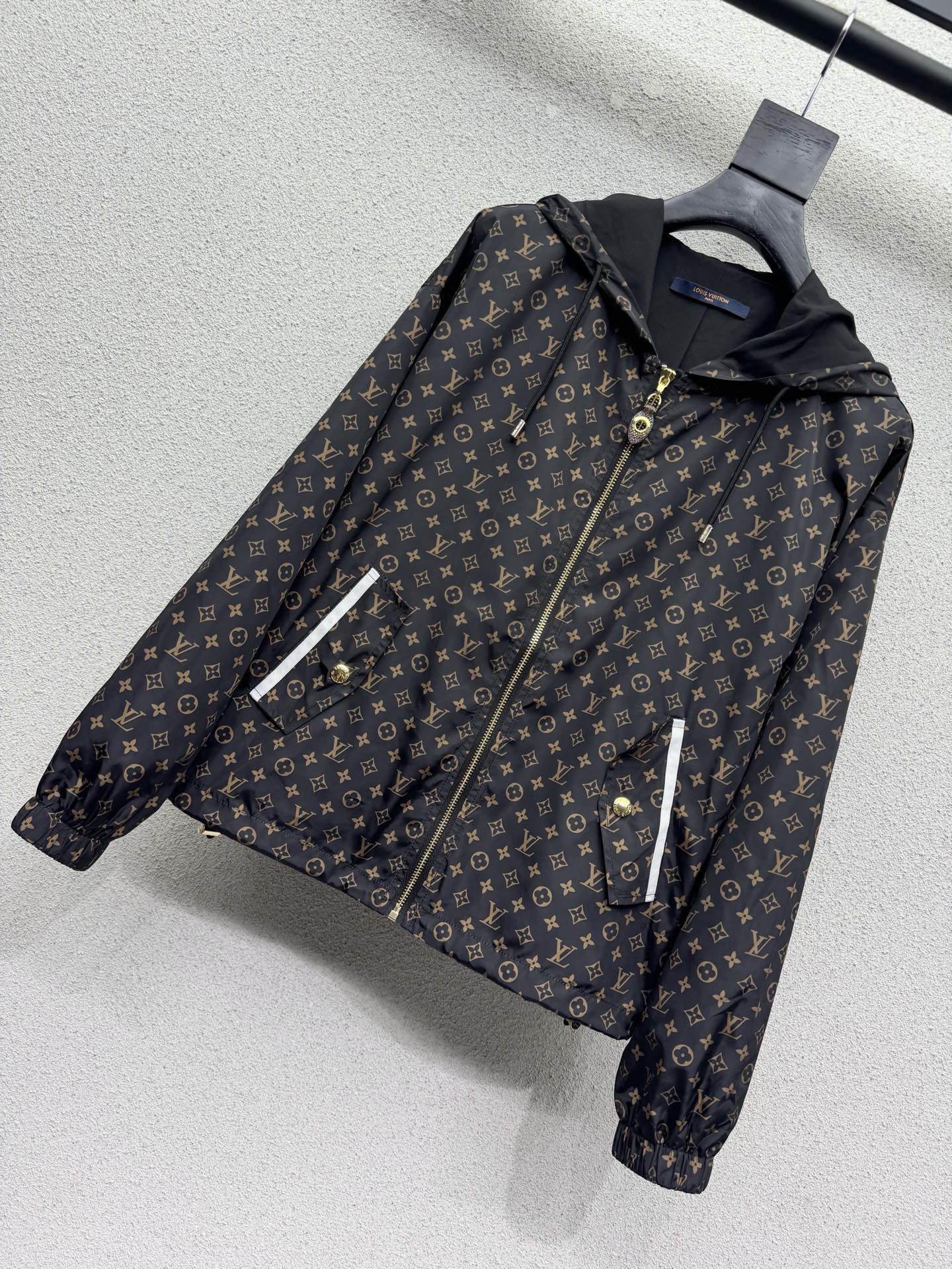 26FW New Monogram Hooded Set