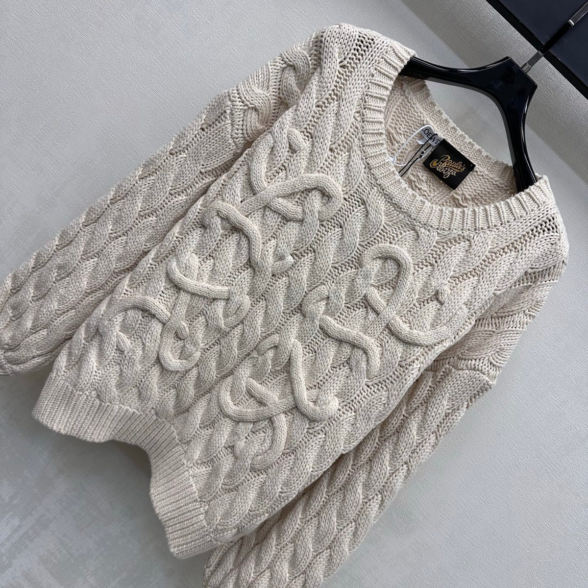 26FW New Chunky Cable-Knit Crew-Neck Sweater