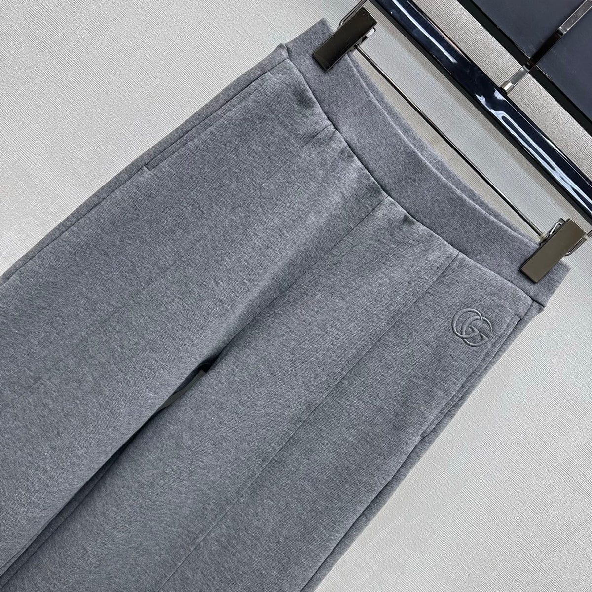 26FW New Embroidered Logo Wide-Leg Trousers