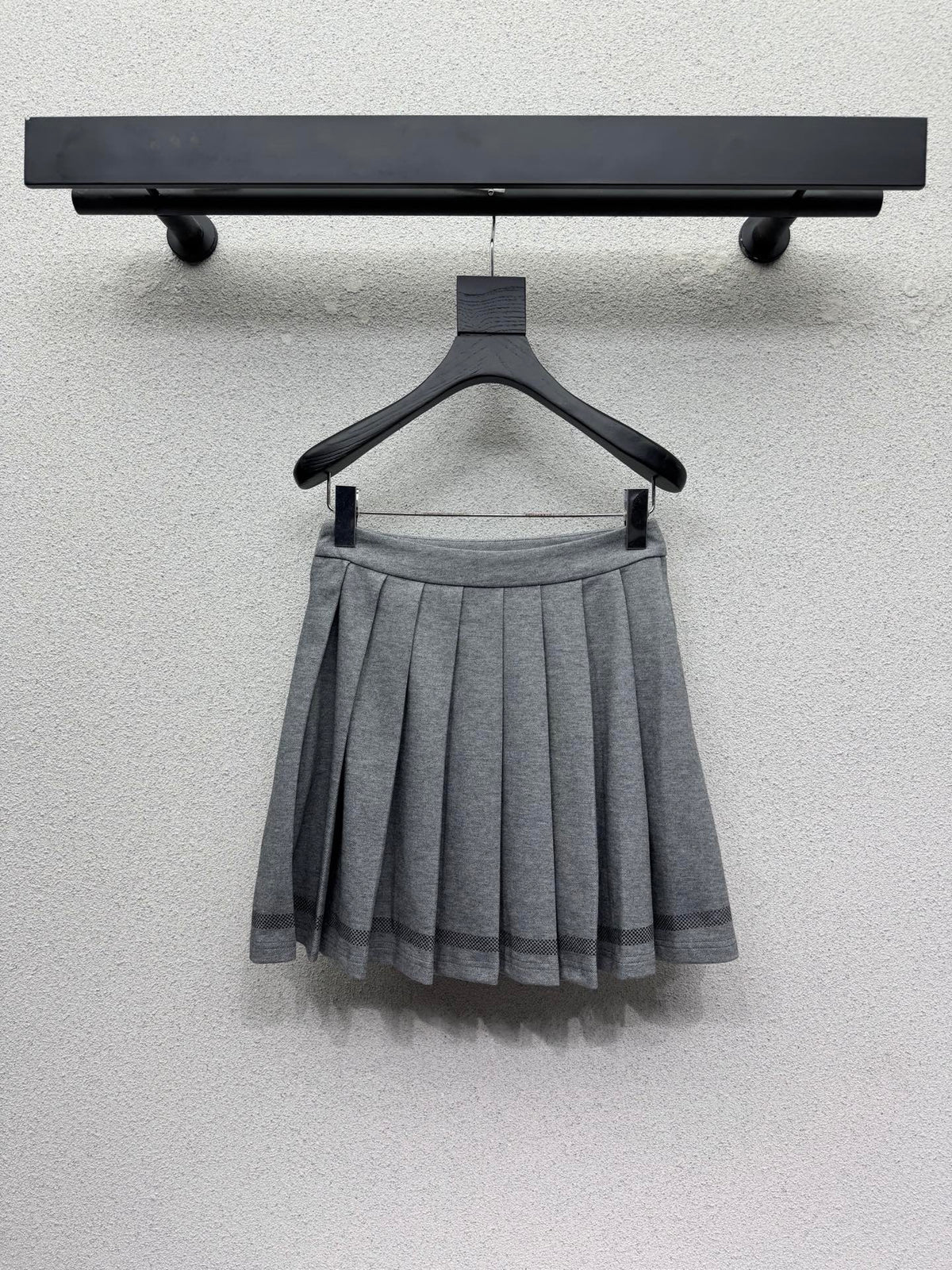 New 26FW Top & Pleated Skirt Set