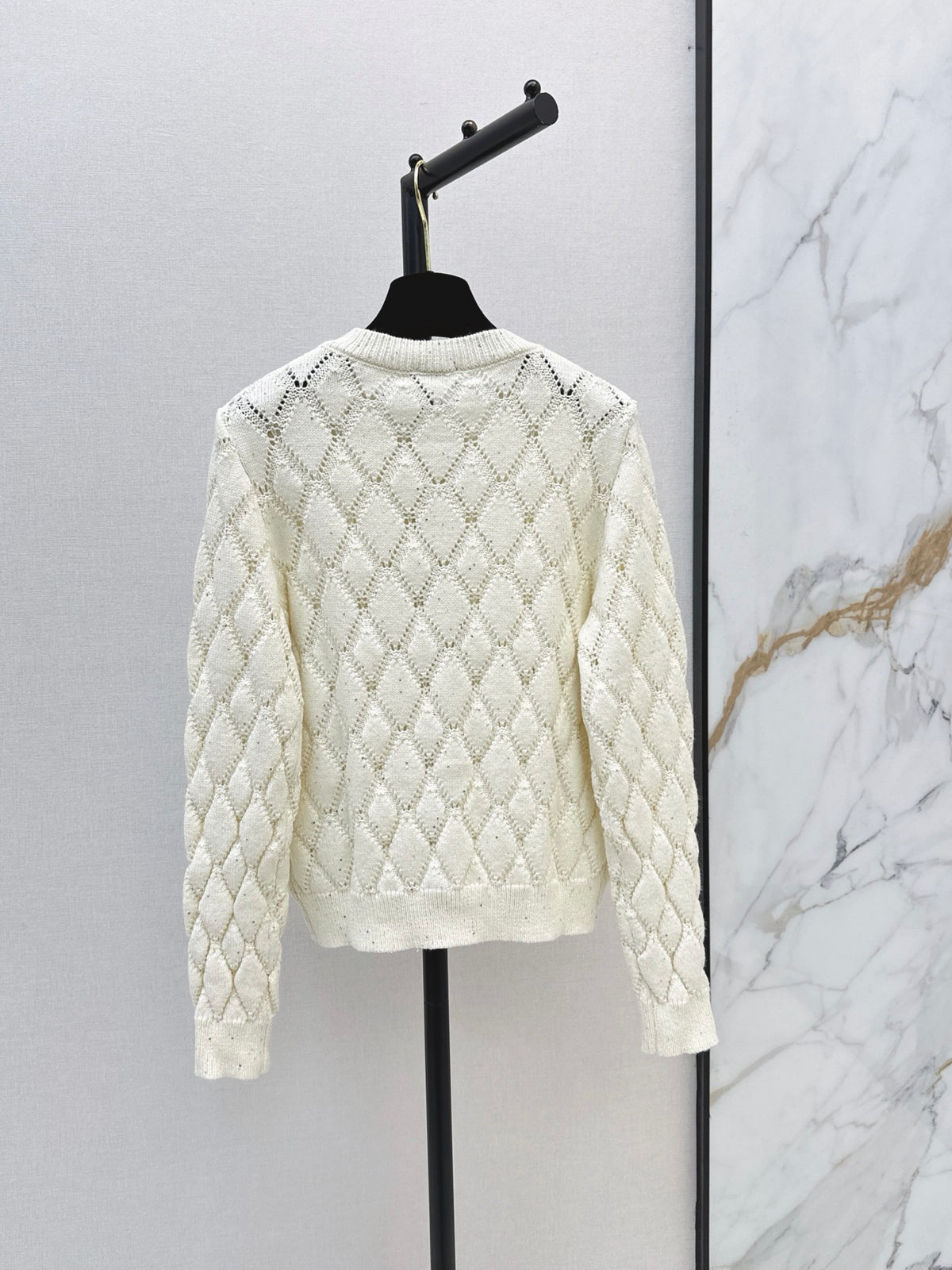 26FW New Quilted-Pattern Knit Crew-Neck Cardigan